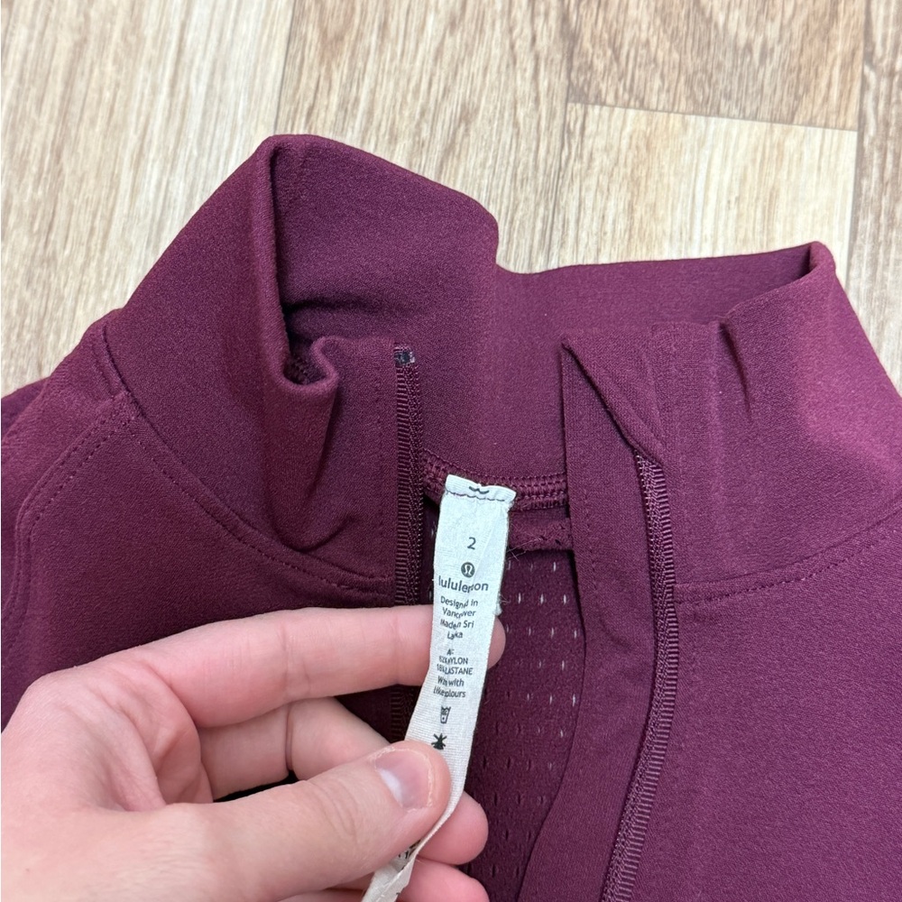 Lululemon Reveal 1/2 Zip Mindful Motion Long Sleeve - Picture 9 of 9